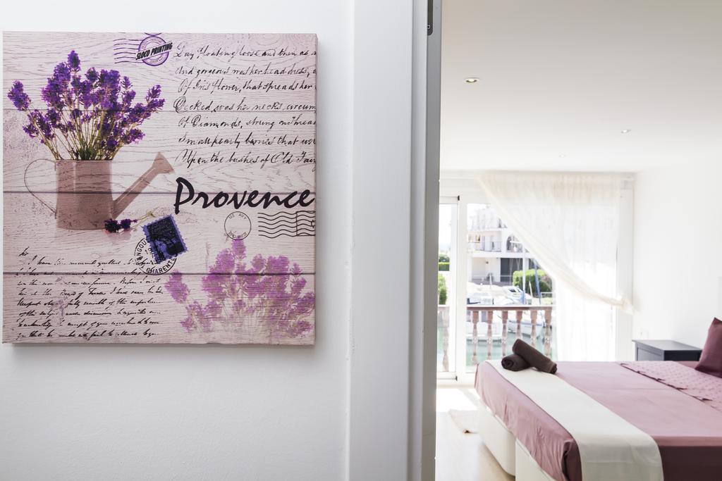 Vista Roses Mar - Casa Pescador Villa เอมปูเรียบราบา ภายนอก รูปภาพ