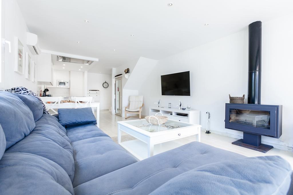 Vista Roses Mar - Casa Pescador Villa เอมปูเรียบราบา ภายนอก รูปภาพ